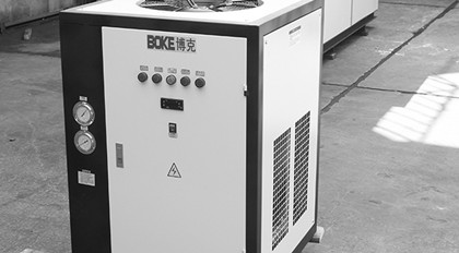 冬季工業(yè)冷水機該怎么維修？